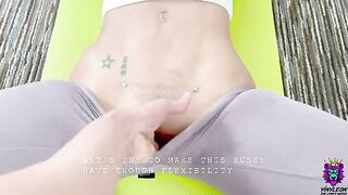 Naive yoga student gets her ass smashed after stretching