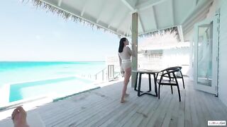 Passionate morning sex in paradise with a stunning teen babe