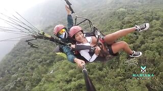 Paragliding with Mariana Martix and her famous Colombian squirt
