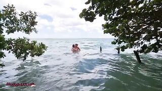 Babe has amazing sex in the outdoor setting
