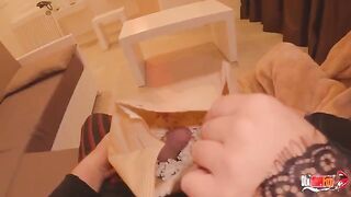 He put his dick in the popcorn for a sensual stepmom scene