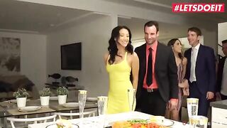 A college party turns into a wild orgy, featuring hot babes and intense action