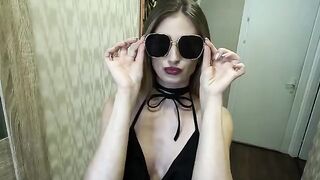 A sexy girl was lucky to escape in a guy's car