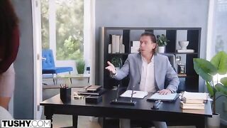 Anal-loving Willow impresses her potential new boss