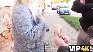 A guy tried to seduce a girl with big boobs in HD quality