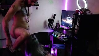 Gamer girl gets her pussy smashed while playing Destiny 2