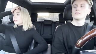 The girl paid for the taxi ride with her mouth in a steamy encounter
