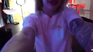 Kelly gets wet and plays with herself while acting