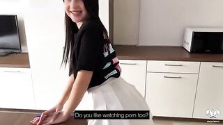 A MYDRIASIS T-shirt made the guy hard, so he fucked the girl hard in the kitchen