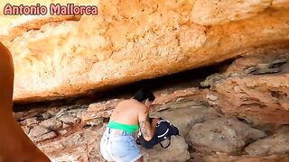 An Argentine slut gets fucked outdoors in public