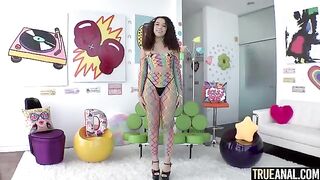 Skinny bitch Willow Ryder in anal sex with a beautiful ass