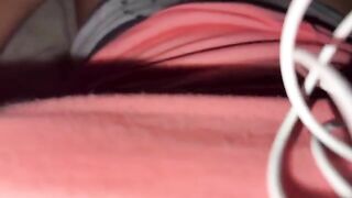 I can't stand the urge to cum ⭐️ come fuck me, a spicy solo performance that’s all about giving in to temptation. Just like Solo Girl, the self-proclaimed world champion of masturbation, she plays with her desires every day, and you can join her in the he