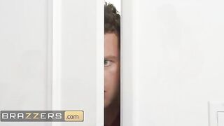 Coco Lovelock squirts and fucks with her stepbrother in a steamy Brazzers scene