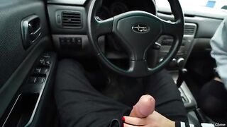 A girl met her fan and sucked his dick in the car, showcasing Veronika’s skill