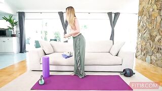 A super flexible petite teen gets creampied in POV - 60FPS