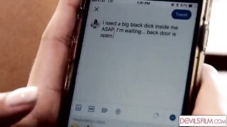 Kendra Spade gets her pussy and ass pounded by Isiah Maxwell’s huge dick in intense ASS scene