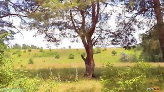A sexy girl has sex with a stranger and gets cum inside her pussy in a daring public encounter
