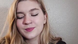 A girl turned her study date into a steamy session