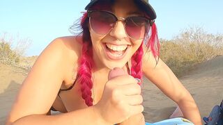 A girl is an exhibitionist, but only sometimes - Documentary