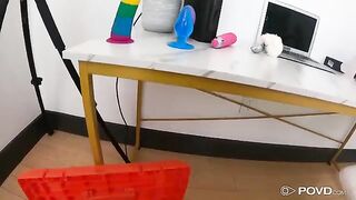 Keira Heart, a popular camgirl, spread her legs for a lucky guy’s huge cock