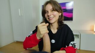 A cute amateur girl gets messy facials and huge cumshots in this hot compilation
