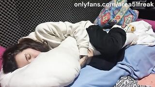 The best HUMPER you will ever see, featuring the iconic Area51FREAK, a 21-year-old lesbian who smokes weed and explores psychedelic experiences for breakfast. Known for their daring and unconventional content, Area51FREAK often pushes boundaries with inte