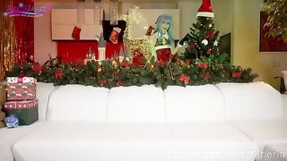 Sia Siberia in sweet festive fun, showcasing her playful cosplay side