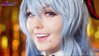 Sia Siberia in sweet festive fun, showcasing her playful cosplay side