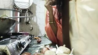 Indian threesome sex videos with Desi Hindi audio and Mumbai Ashu's intense style