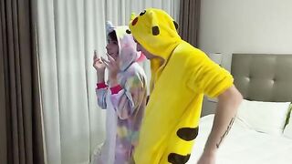 The girl kneaded her stepbrother after dancing on TikTok