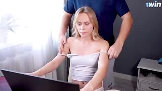 I made a massage for my stepsister streamer and it ended up in sex