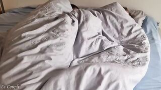 A husband fucked his wife in the wet pussy early in the morning