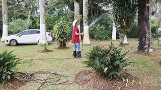 Friends shared gardener's dick while Mariana Martix did not mind