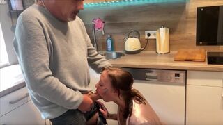 An amateur couple has sex right in front of the wife, who doesn’t notice anything