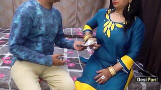 Busty Indian auntie Desi Pari fucked hard for money with clear Hindi audio