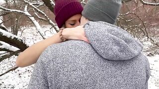 Huge double creampie for hot wife in the snow