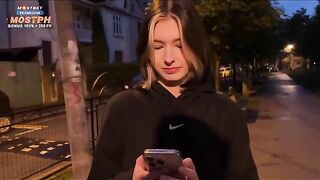 A girl agreed to sex for money on the first date
