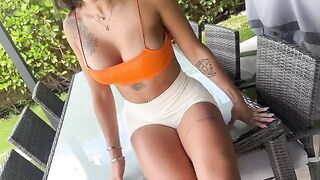 A photographer made a mess on the beautiful Sisi Rose's boobs and ass