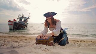 The true treasure was under Captain Sweetie Fox's panties, a spicy find