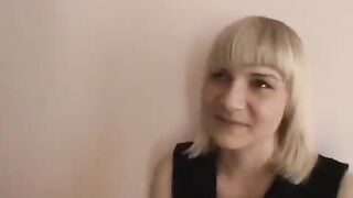 A young guy learned to caress his girlfriend’s pussy properly