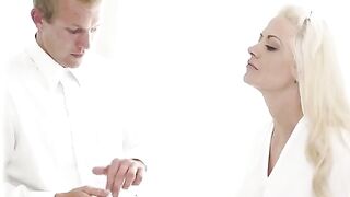 The newlyweds couldn’t wait for sex and fucked right after the wedding