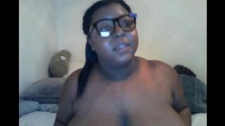 The black woman ended the webcam show with her huge tits