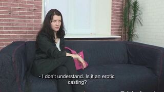 The girl was fucked by an agent at the casting for 700 euros