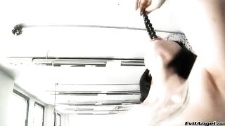 A girl puts the balls in her vagina and it ends with a great orgasm