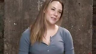 A girl simulated sex with a chair and beat the man