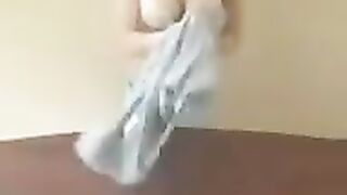 A chick with big milk teaches the master class of her skills