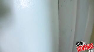 A beautiful and quickie sex in the bathroom, just right for everyone