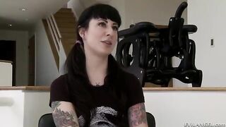 Girl seduces boyfriend to caress her tongue