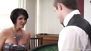 The dumb gambler lost her pussy and mouth while playing cards