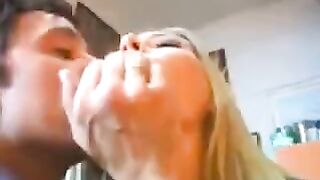 A blondie woman does not refuse sex with rich men